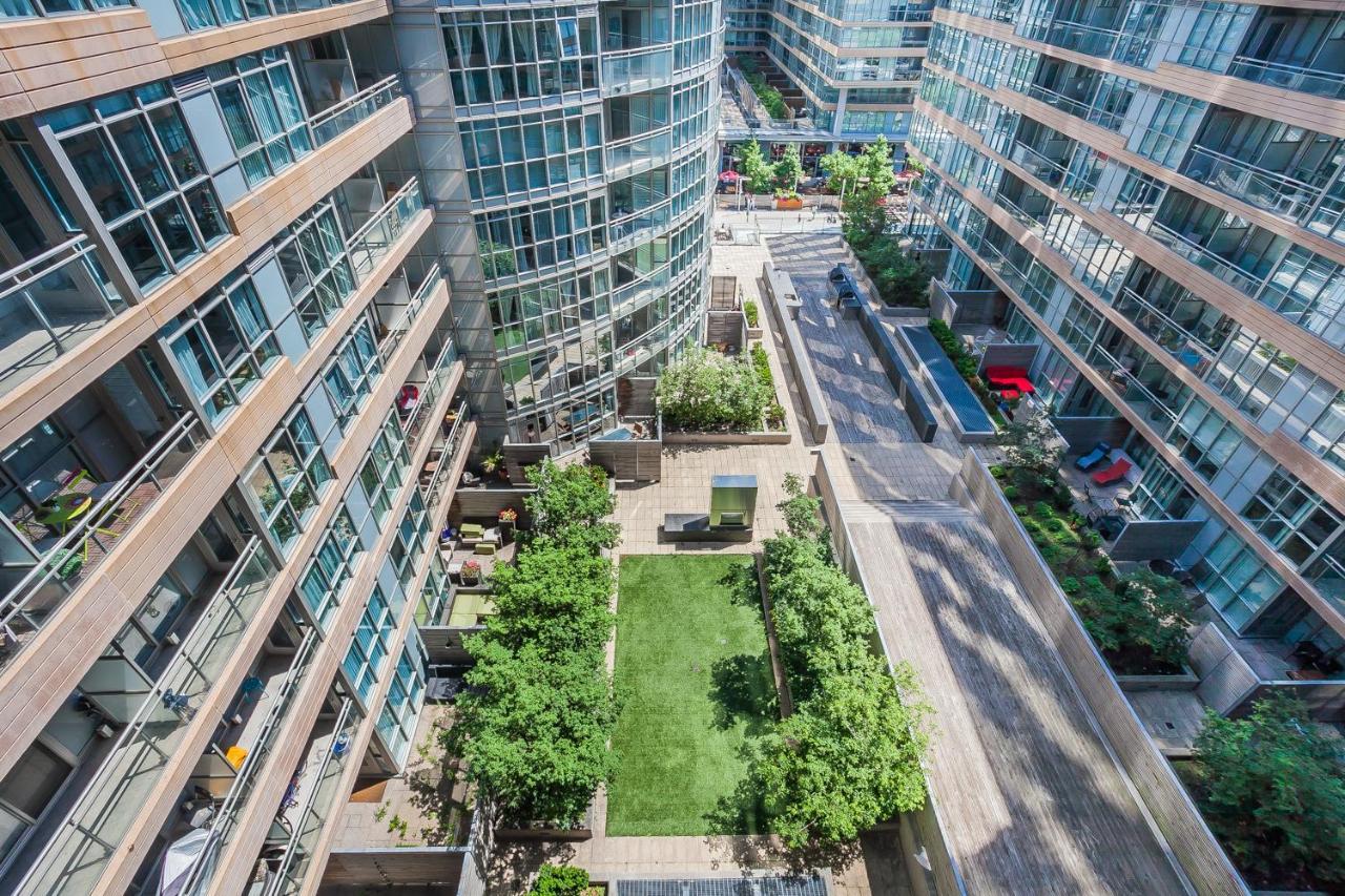 Cozy 2Br Close To Cn Tower & Harbourfront Toronto Eksteriør bilde